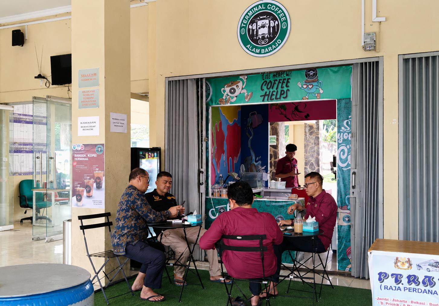 Tempat meeting nyaman di Terminal Coffee Alam Barajo, cafe di Simpang Rimbo Jambi